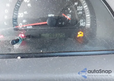 2004 Toyota Camry Le z USA, uszkodzony, nr VIN 4T1BE32K44U274077